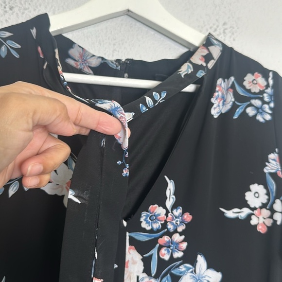 Torrid Black Floral Chiffon V Neck Short Knee Length Dress Plus Size Womens 16 - Picture 6 of 14